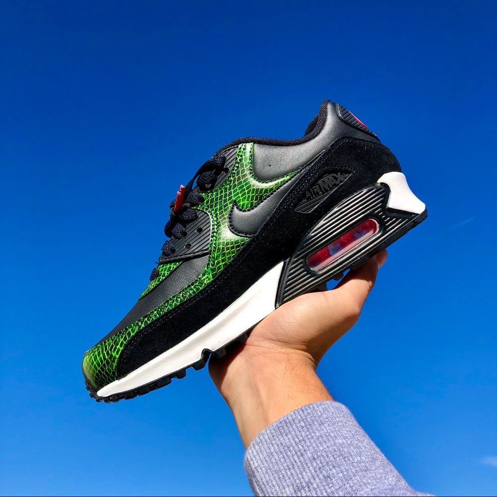🆕 Nike Air Max 90 Green Python